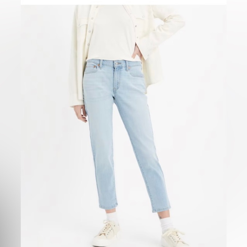 Levi’s Boyfriend light wash.
